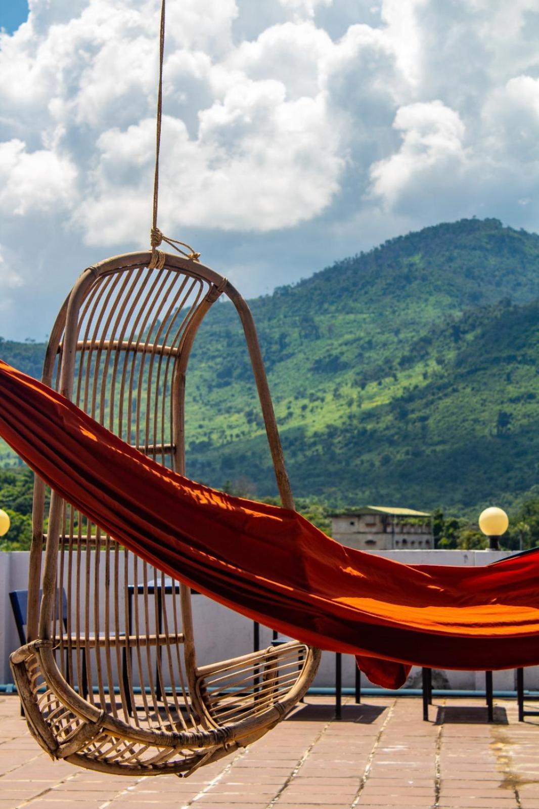 The Vibe Guesthouse Kampot Exterior photo